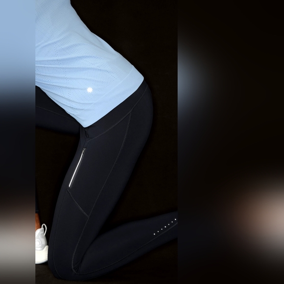 NWT Athleta Rainier Tight in Size Extra Small Black Color - Picture 8 of 13